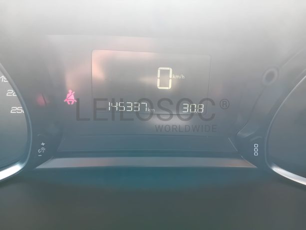 Peugeot 308 · Ano 2015