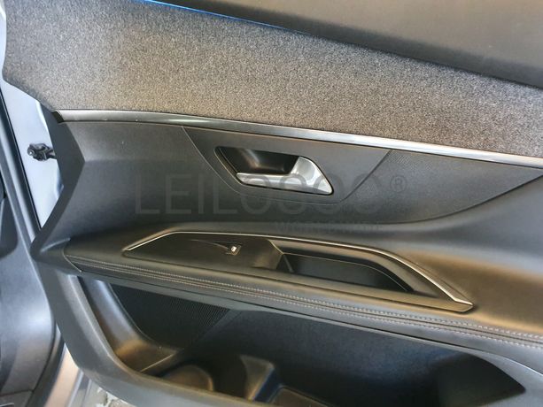 Peugeot 5008 · Ano 2017