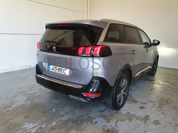 Peugeot 5008 · Ano 2017