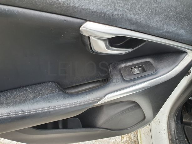 Volvo V40 · Ano 2015