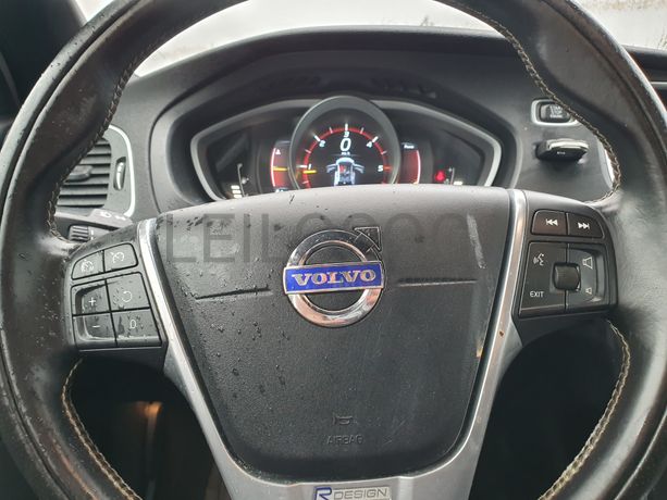 Volvo V40 · Ano 2015