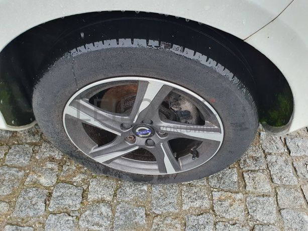 Volvo V40 · Ano 2015