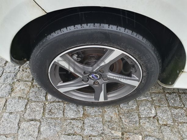 Volvo V40 · Ano 2015