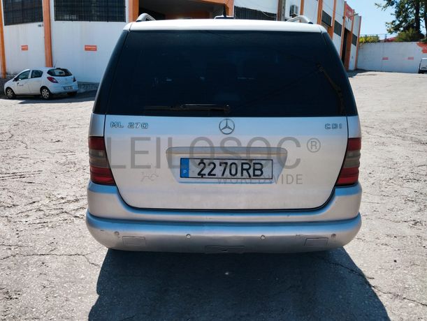 Mercedes-Benz ML 270 · Ano 2000