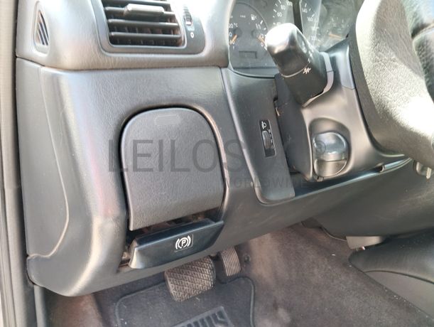 Mercedes-Benz ML 270 · Ano 2000