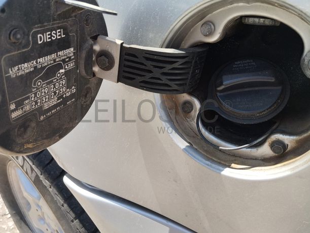 Mercedes-Benz ML 270 · Ano 2000