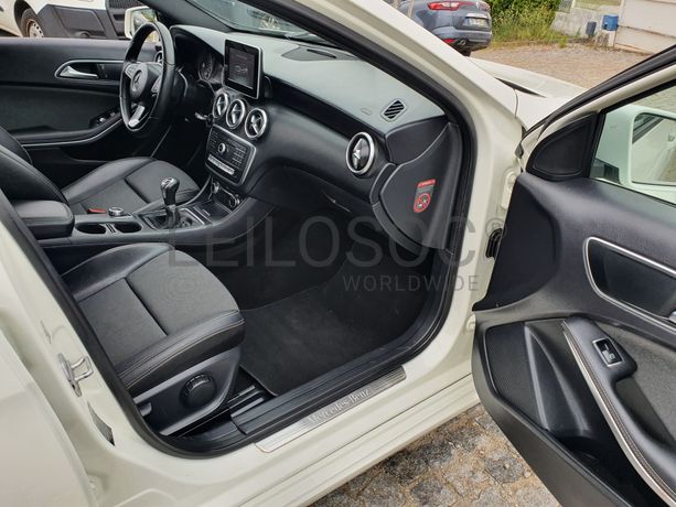 Mercedes-Benz A160D · Ano 2016