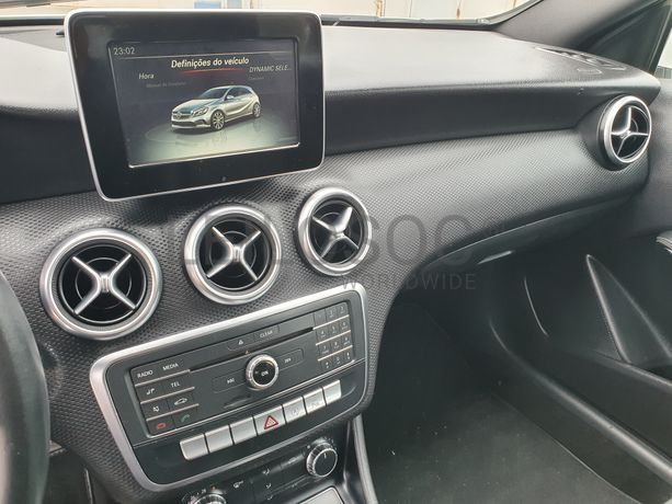 Mercedes-Benz A160D · Ano 2016