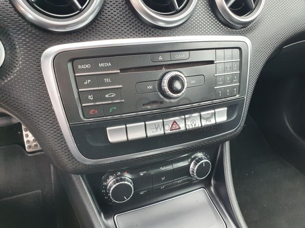 Mercedes-Benz A160D · Ano 2016