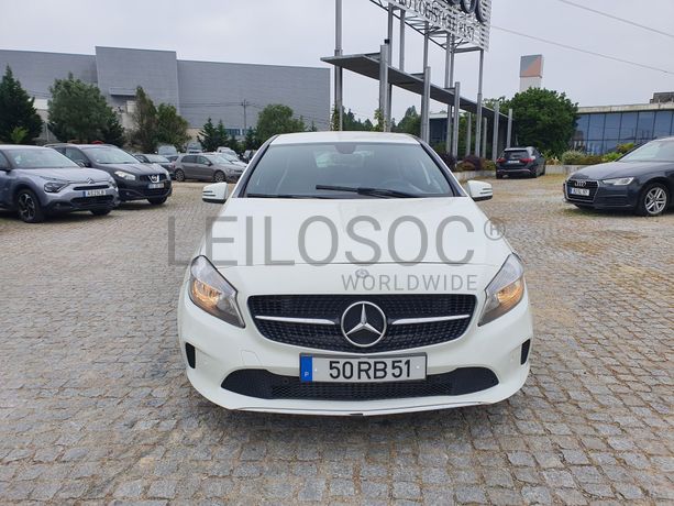 Mercedes-Benz A160D · Ano 2016