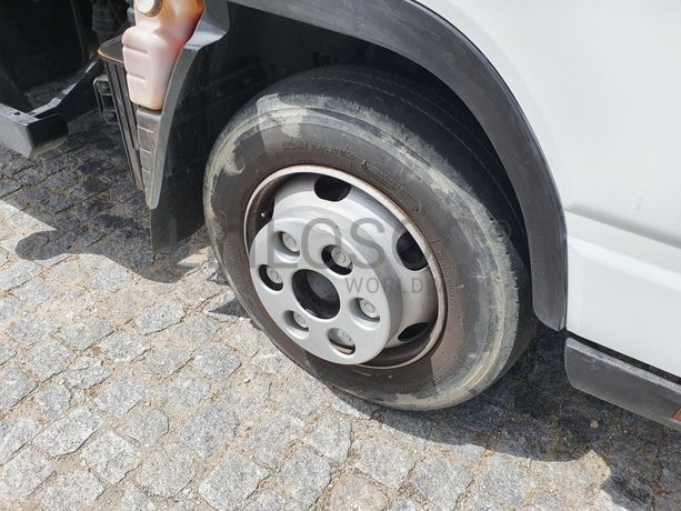 Mitsubishi Canter Fuso 7C18 · Ano 2013