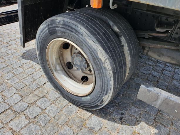 Mitsubishi Canter Fuso 7C18 · Ano 2013