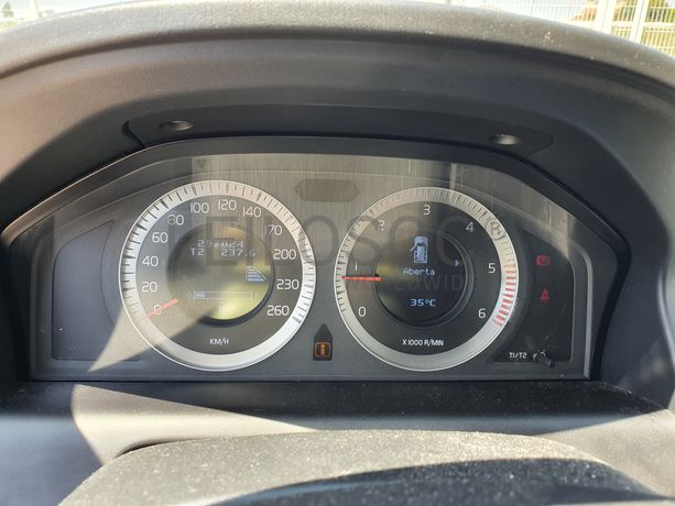 Volvo XC60 · Ano 2009