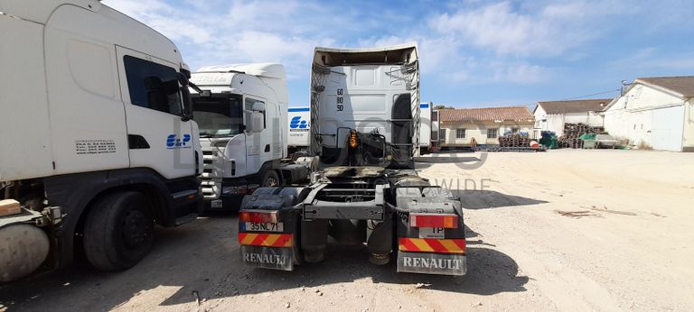 Renault Premium 450DXI