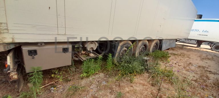 Semirreboque Schmitz SKO