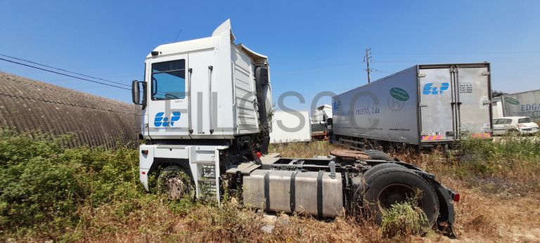 Renault Magnum 440DXI