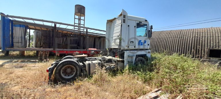 Renault Magnum 440DXI