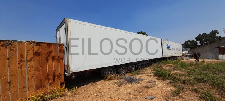 Semirreboque Schmitz SKO24