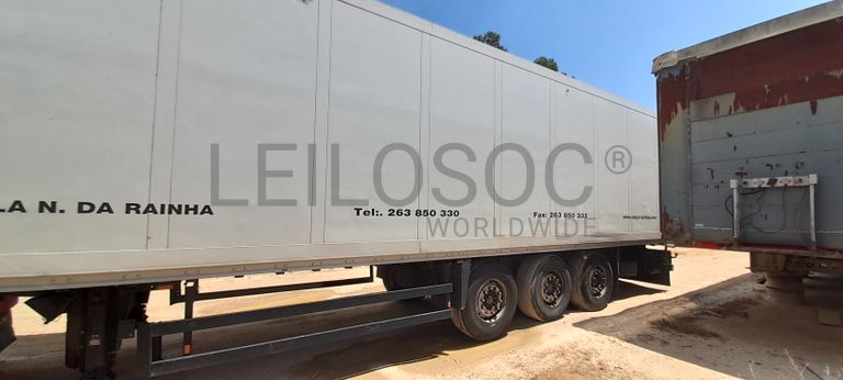 Semirreboque Schmitz SKO24