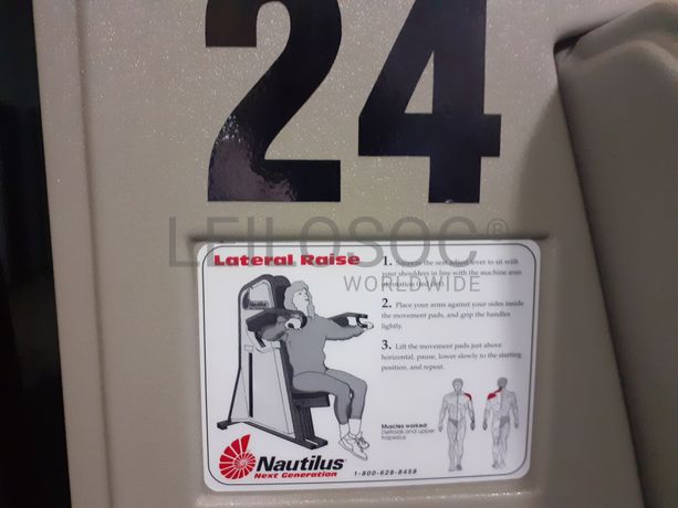Máquina de Elevação Lateral de Ombros