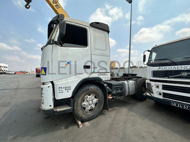 Camião Trator (Cavalo) VOLVO FM 440 (6x4)