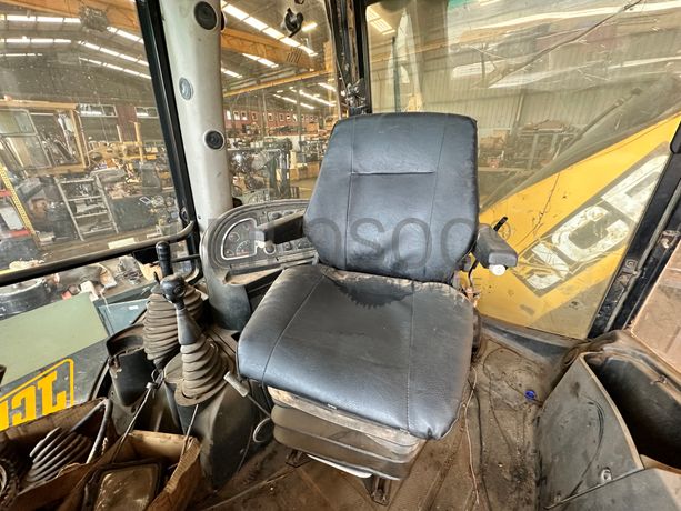 Retroescavadora JCB 3CX