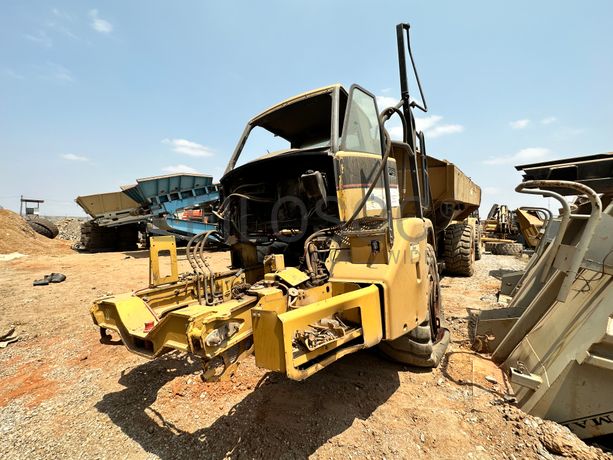 Dumper articulado (30T) Caterpillar 730