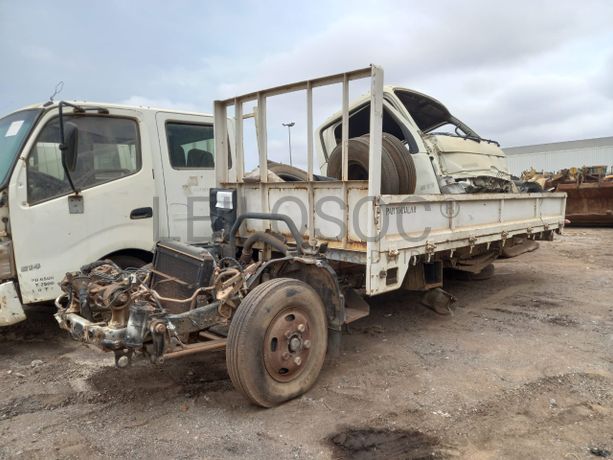 TOYOTA HINO 300 - Lote 95