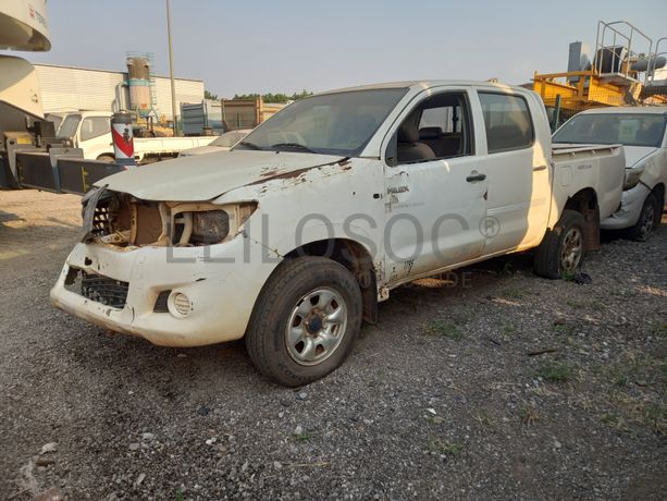 TOYOTA HILUX 4X4 CD STD 5L