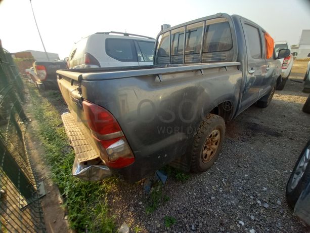 TOYOTA HILUX 4X4 CD STD 5L