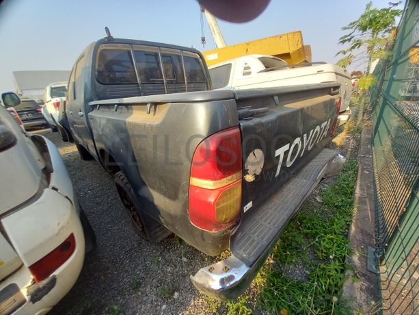 TOYOTA HILUX 4X4 CD STD 5L