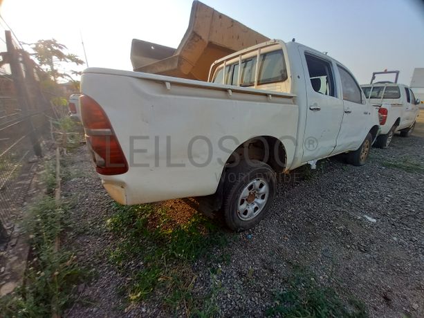 TOYOTA HILUX D/C 4x4 2.5