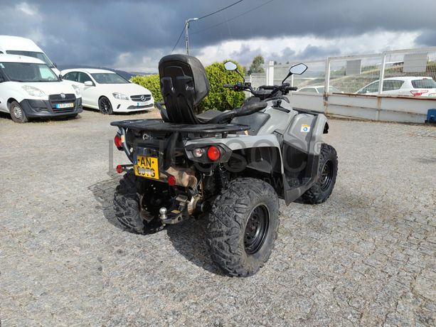 Moto 4 BRP Can-am Outlander · Ano 2022