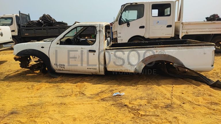 NISSAN HARDBODY S/C 4x4