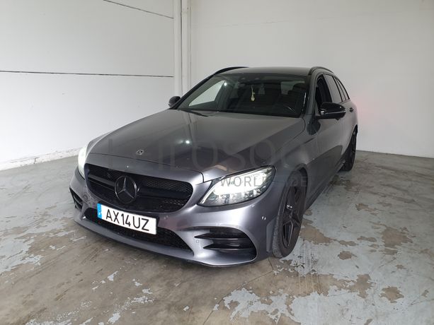 Mercedes-Benz C300 DE AMG Night Edition · Ano 2020