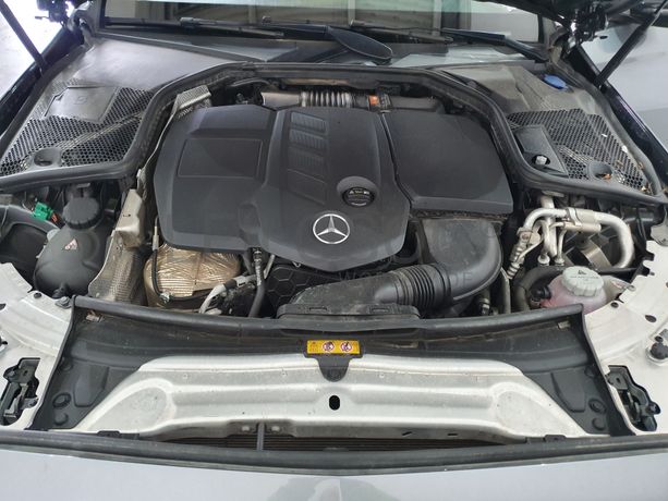 Mercedes-Benz C300 DE AMG Night Edition · Ano 2020