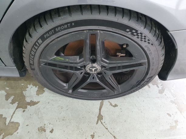 Mercedes-Benz C300 DE AMG Night Edition · Ano 2020