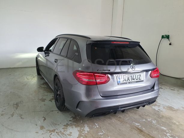 Mercedes-Benz C300 DE AMG Night Edition · Ano 2020