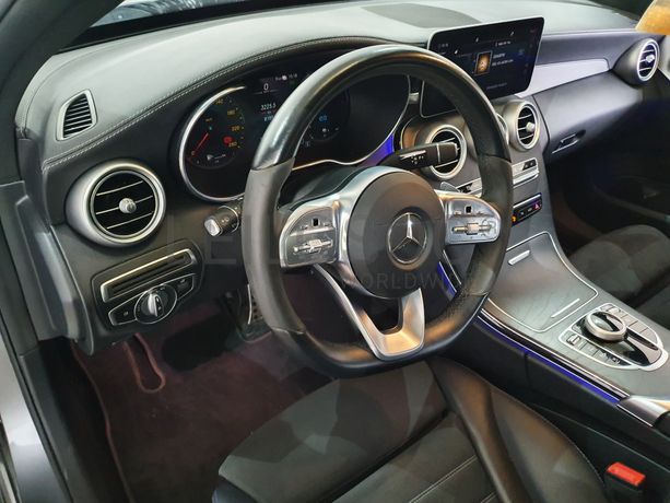 Mercedes-Benz C300 DE AMG Night Edition · Ano 2020