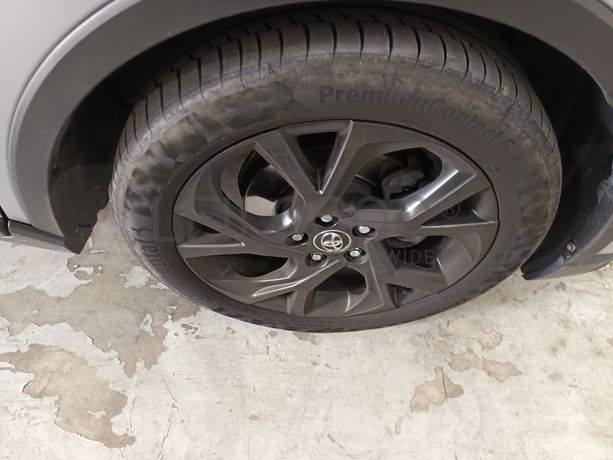 Toyota C-HR 1.8 Hybrid Comfort+Pack Style · Ano 2019
