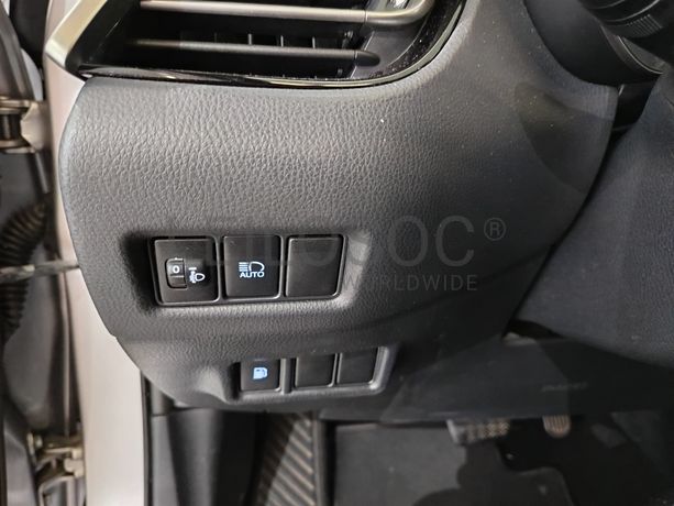 Toyota C-HR 1.8 Hybrid Comfort+Pack Style · Ano 2019