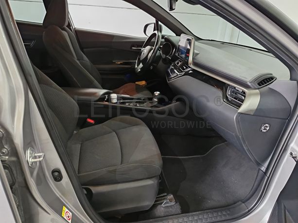 Toyota C-HR 1.8 Hybrid Comfort+Pack Style · Ano 2019