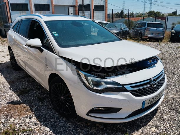 Opel Astra K Sports Tourer · Ano 2017