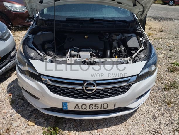 Opel Astra K Sports Tourer · Ano 2017