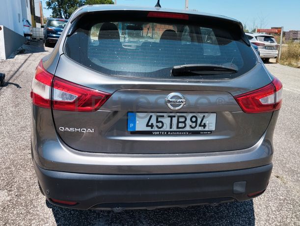 Nissan Qashqai 1.6 DCI · Ano 2017