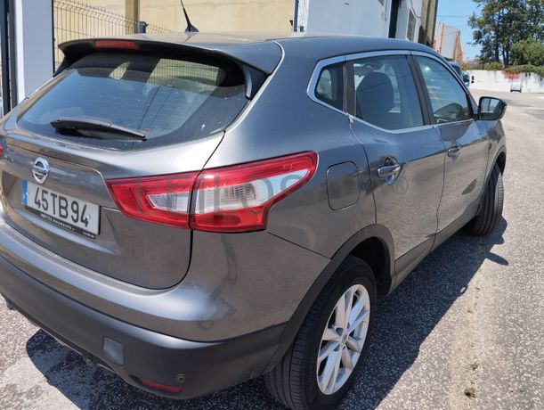 Nissan Qashqai 1.6 DCI · Ano 2017