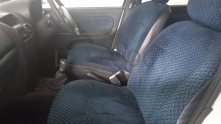 Renault Clio · Ano 2004