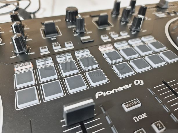 Controlador DJ de 2 canais