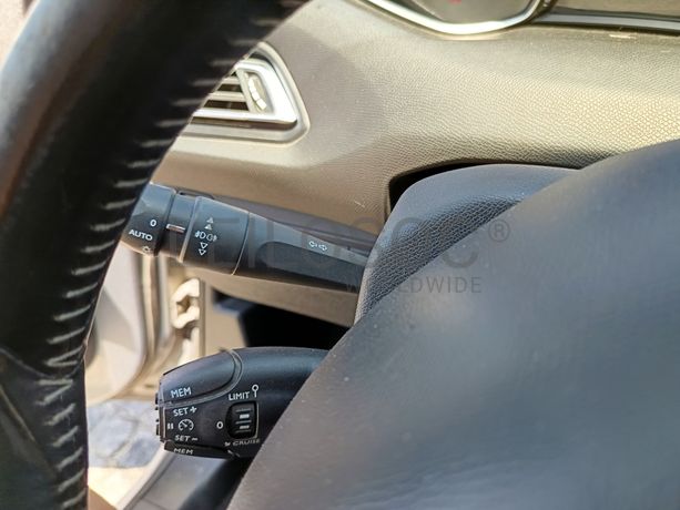 Peugeot 308 · Ano 2014