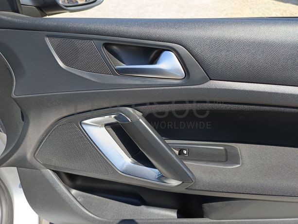 Peugeot 308 · Ano 2014